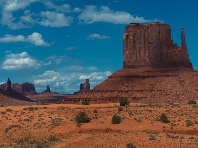 Monument Valley Navajo Tribal Park, Utah, USA 2009-12